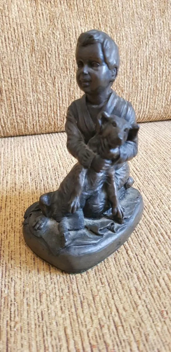 Bronzes  figurines - Image 1