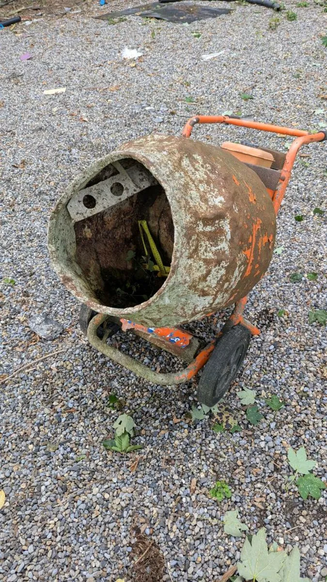 Belle cement mixer - Image 1
