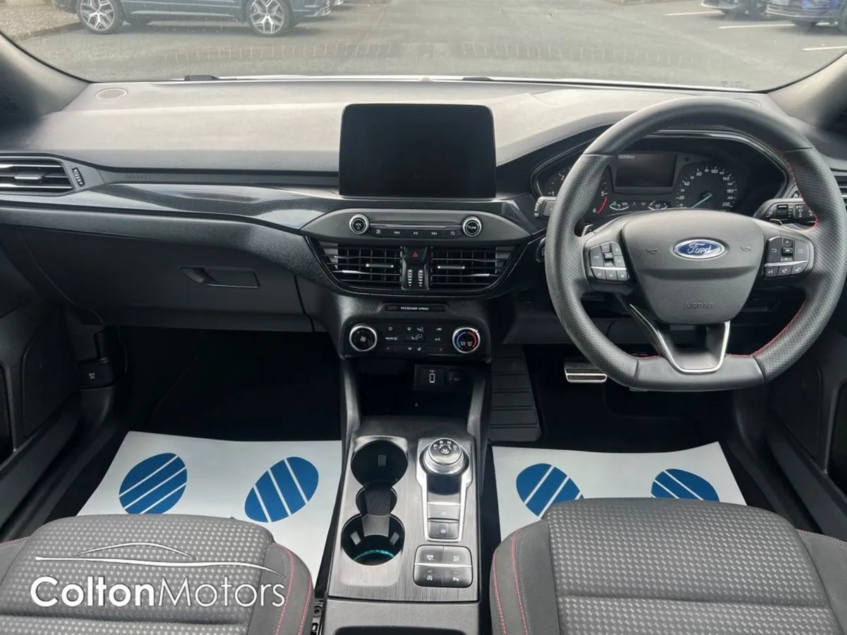 Ford Focus ST Line1.5 Tdci (automatic) - Image 4