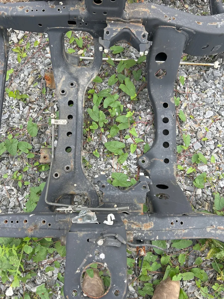 Toyota Landcruiser chassis - Image 2