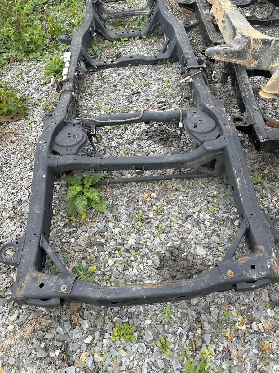 Toyota Landcruiser chassis - Image 3