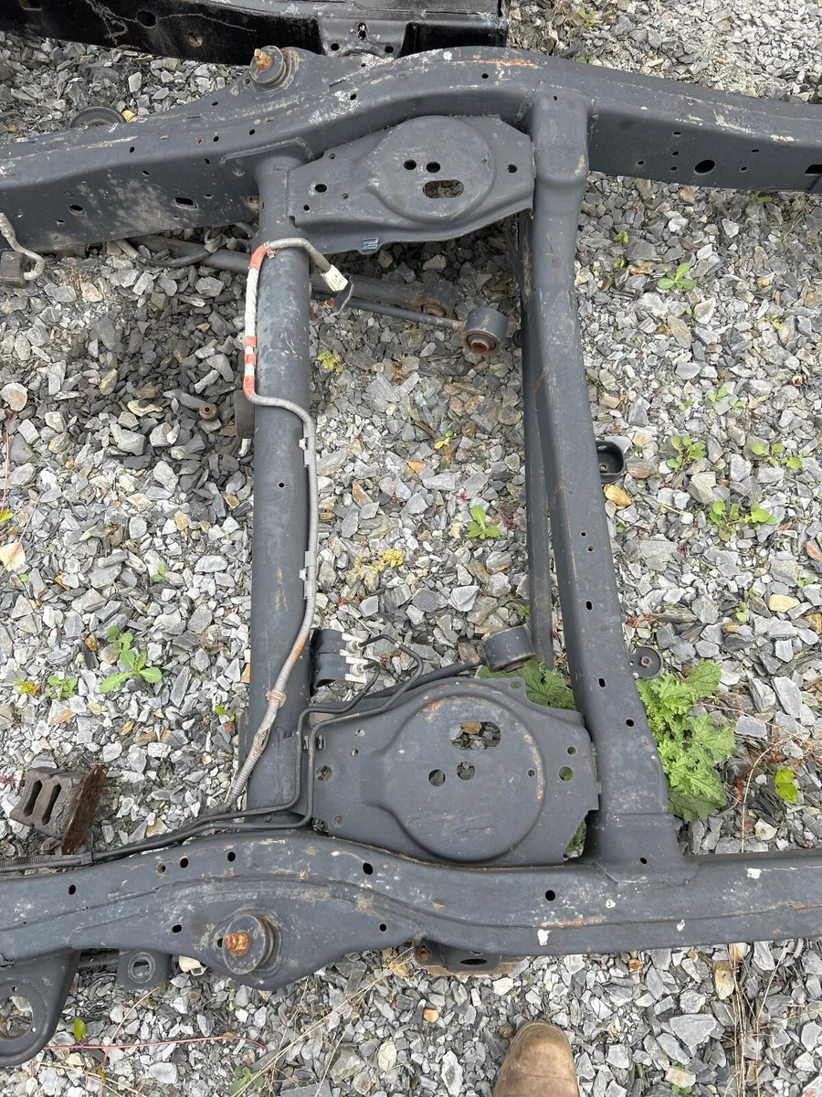 Toyota Landcruiser chassis - Image 4