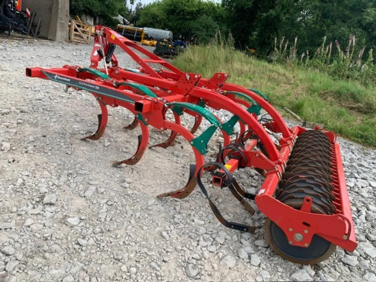 KVERNELAND CLC PRO CLASSIC 300 STUBBLE CULTIVATOR - Image 1