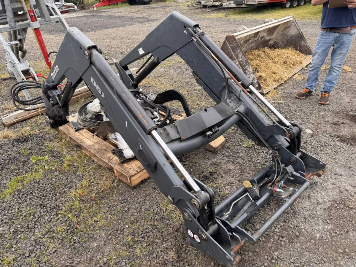 2013 Quicke Q51 Loader Complete - Image 1