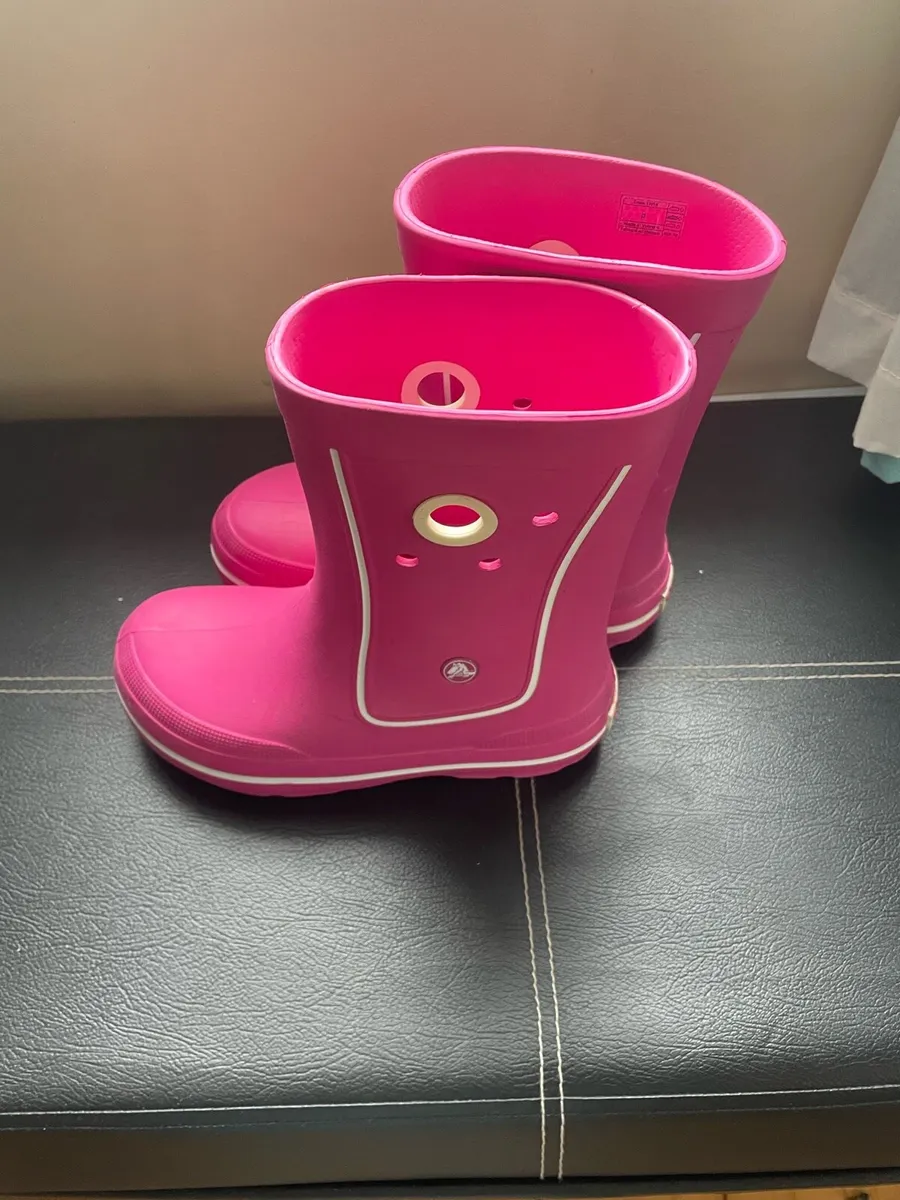 Croc wellies and croc shoes - Image 2