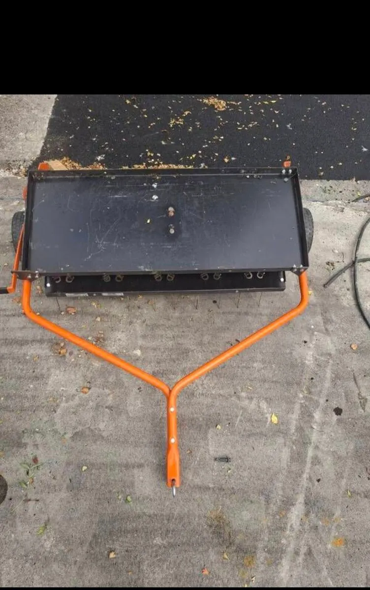 Husqvarna aerator and scarifier - Image 4