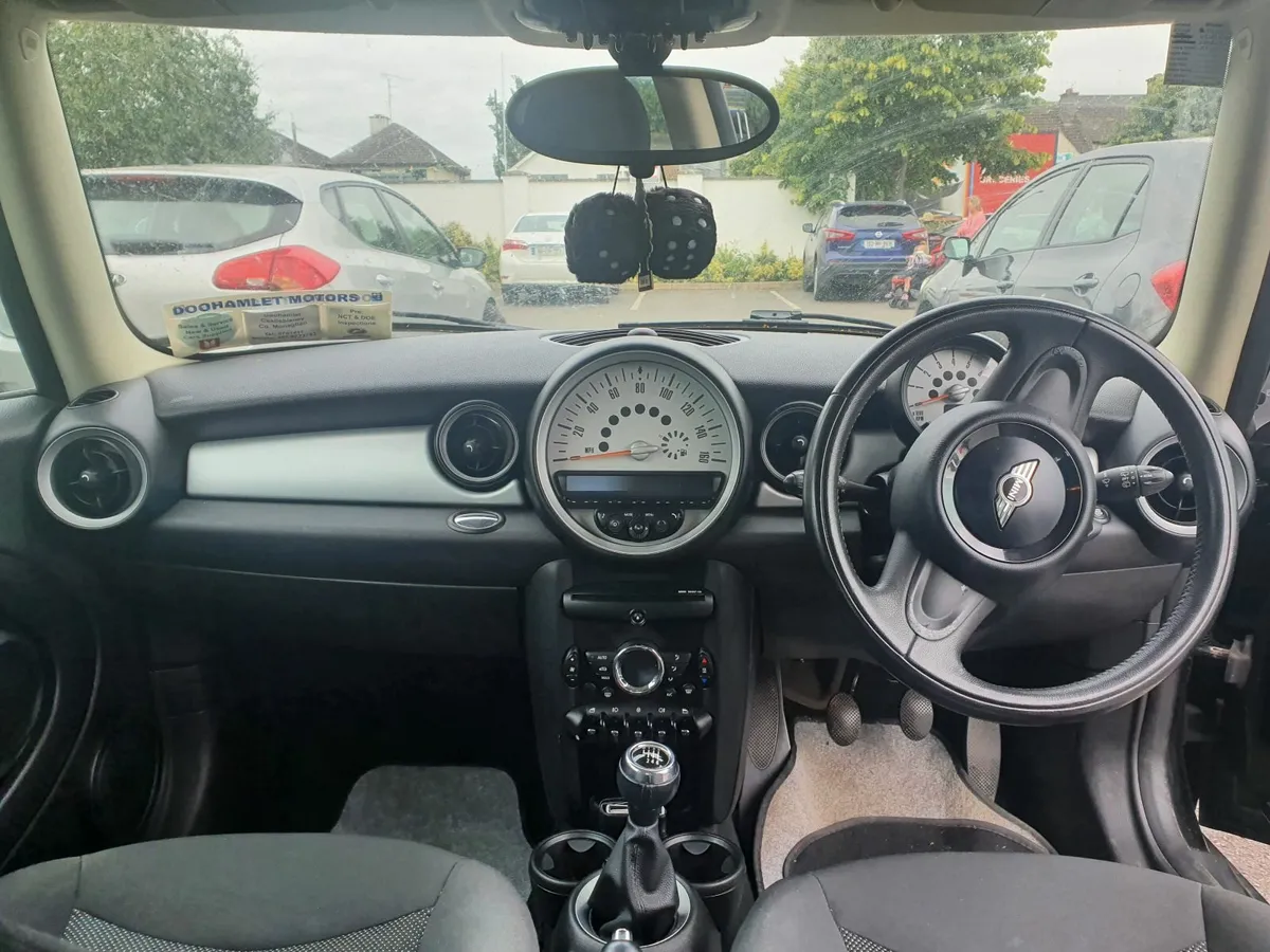 Mini Cooper 2012 - Image 2