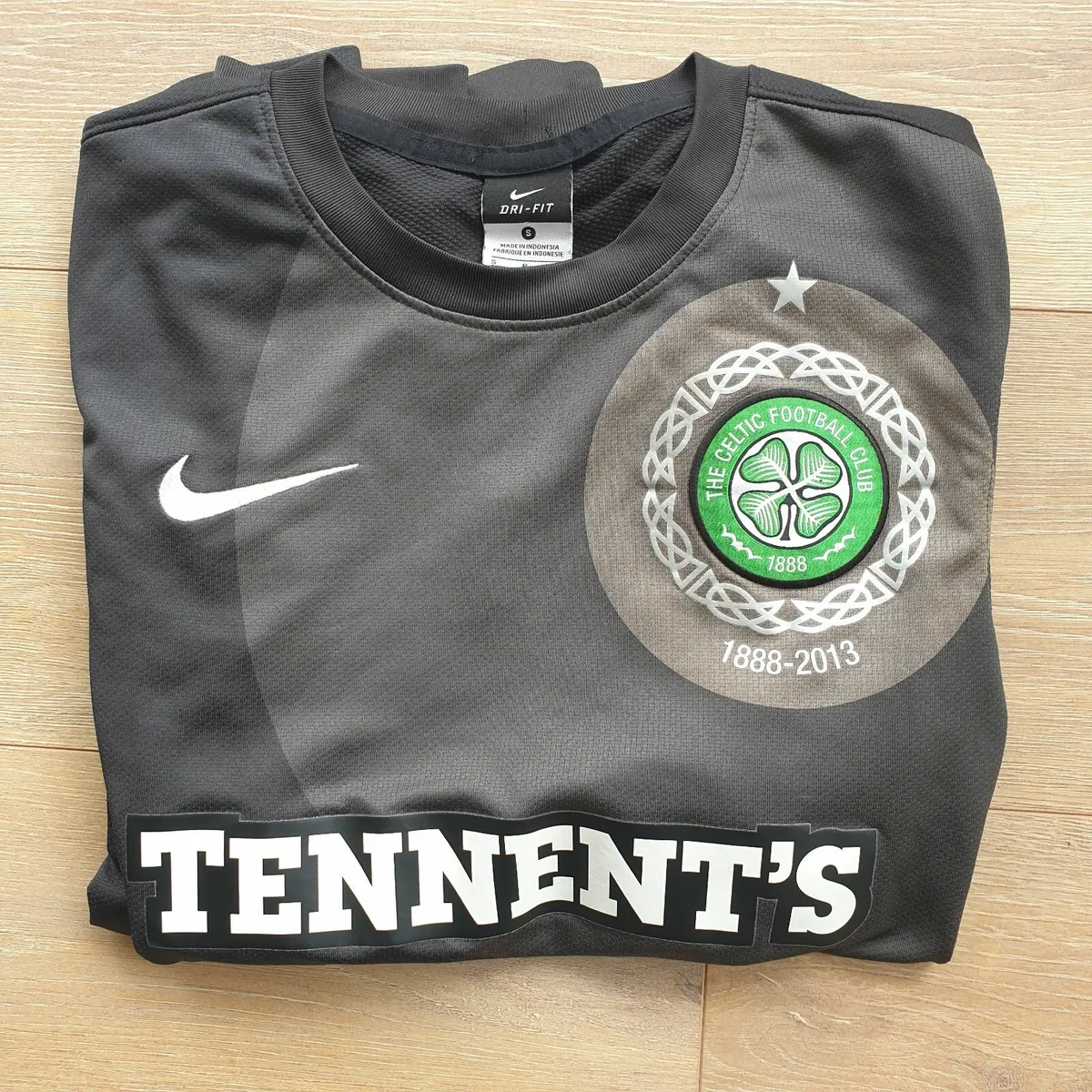 Celtic 125th Anniversary goalkeeper away shirt - Image 1
