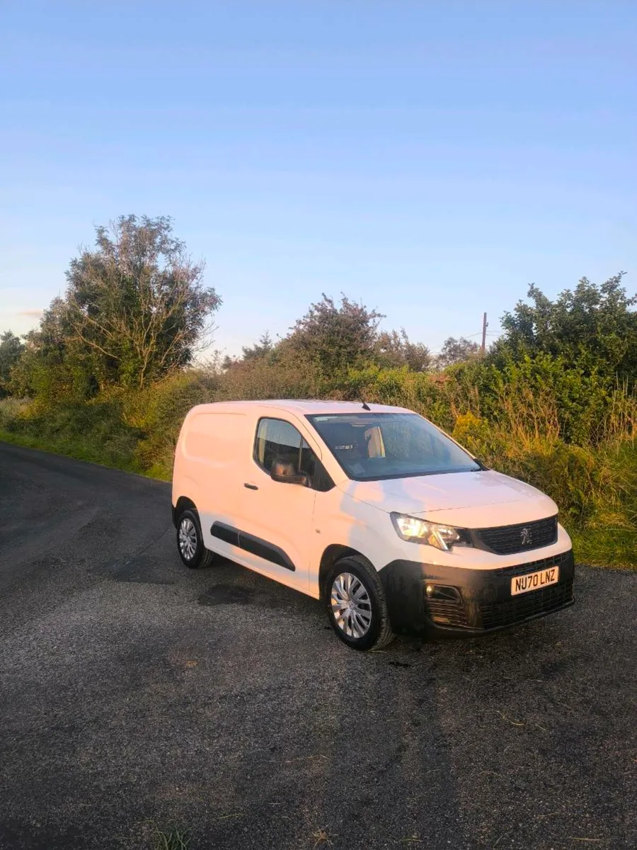 2020 Peugeot partner vat Inc - Image 2