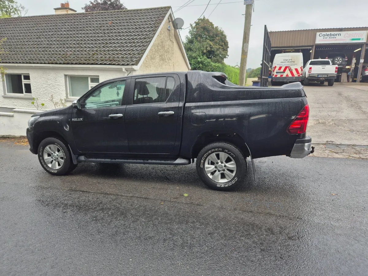 Toyota Hilux 2018 - Image 3