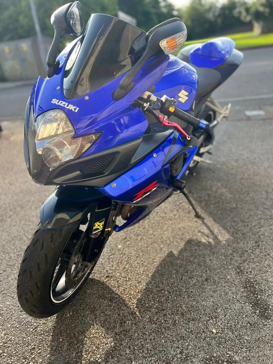 Suzuki GSX-R k7 750 - Image 4