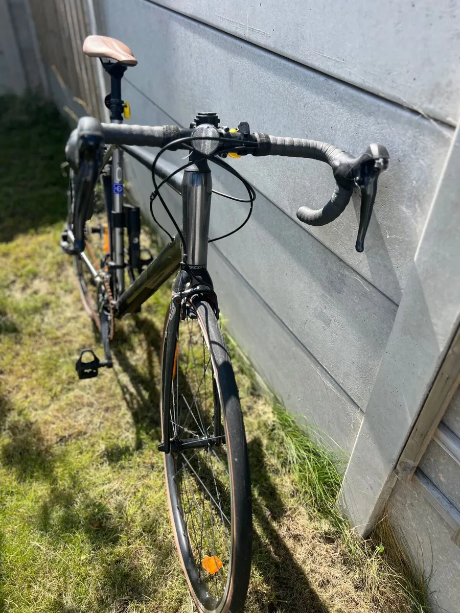 Road Bike for 300€ - Image 2