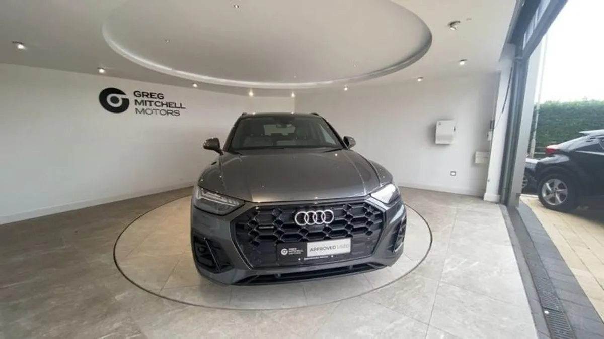 Audi Q5 40 TDI Quattro S Line 5dr S Tronic - Image 2