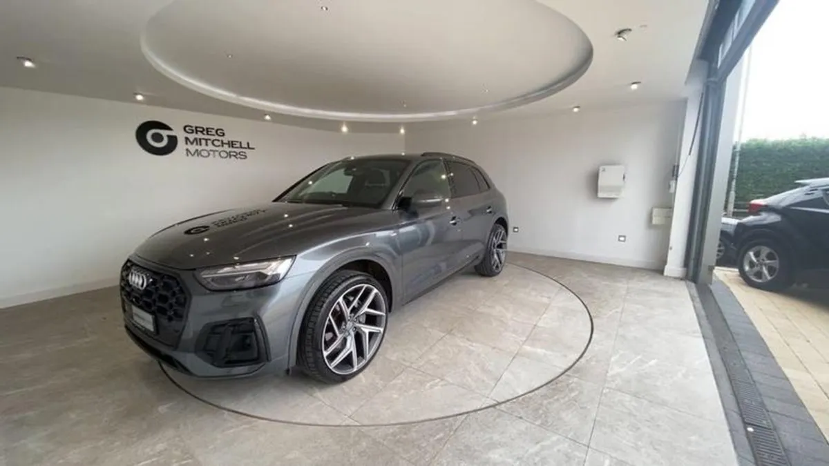 Audi Q5 40 TDI Quattro S Line 5dr S Tronic - Image 3