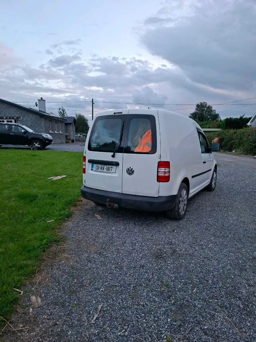 131 Volkswagen Caddy - Image 4