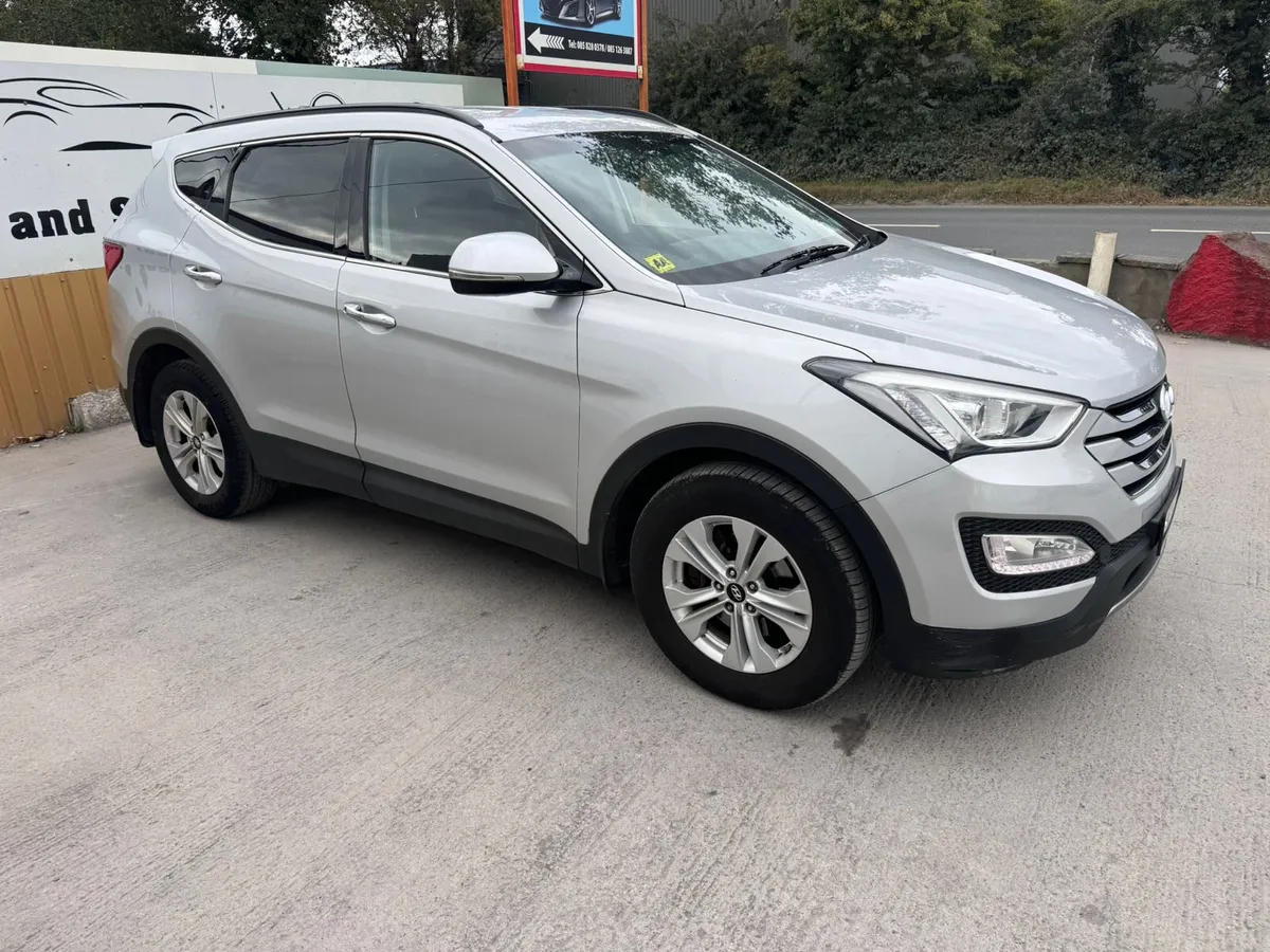 142 Hyundai Santa Fe 2.2D 4WD AUTO Warranty - Image 3