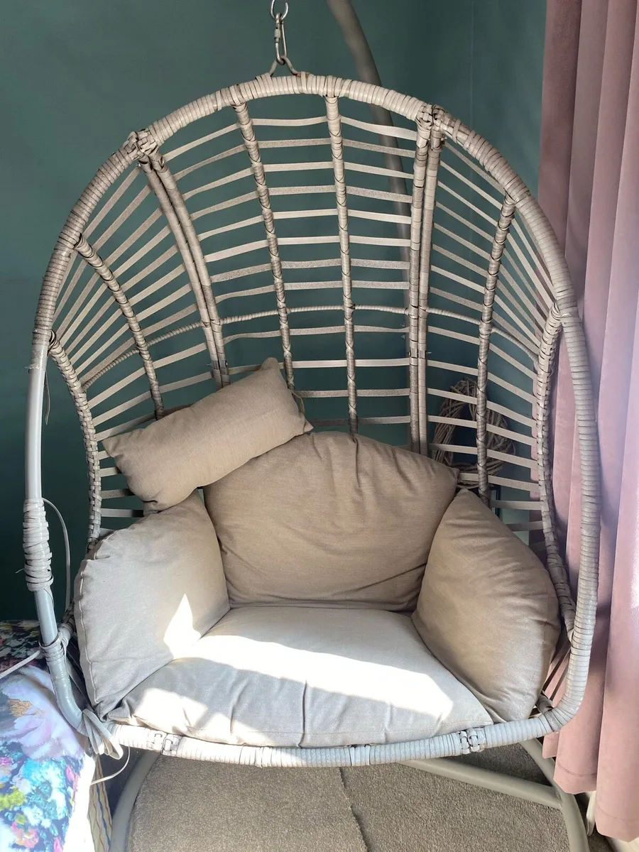 Egg Chair - Image 3