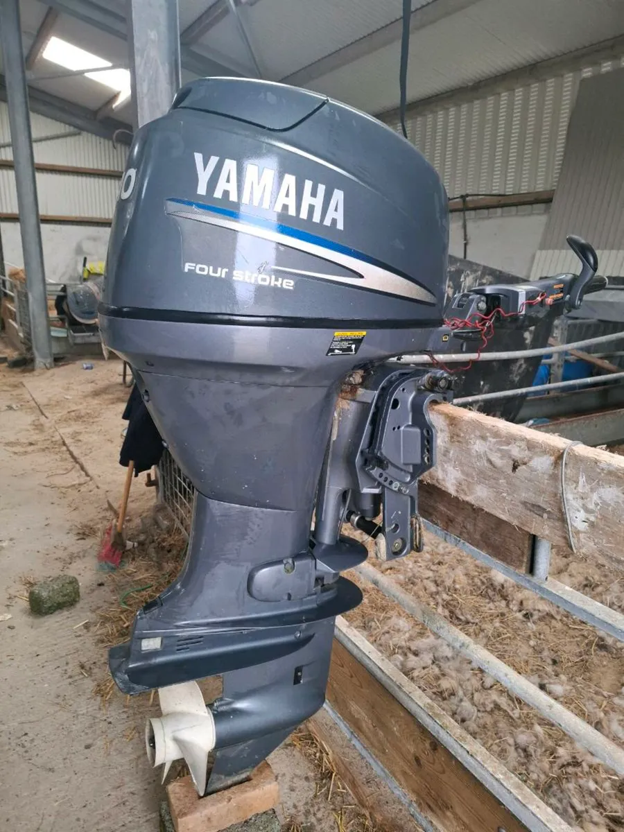 Yamaha 40HP boat engine - Image 1