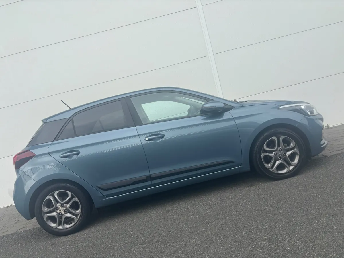 2019 HYUNDAI I-20 1.2i 5D DELUXE FSH LOW KMS NCT - Image 4
