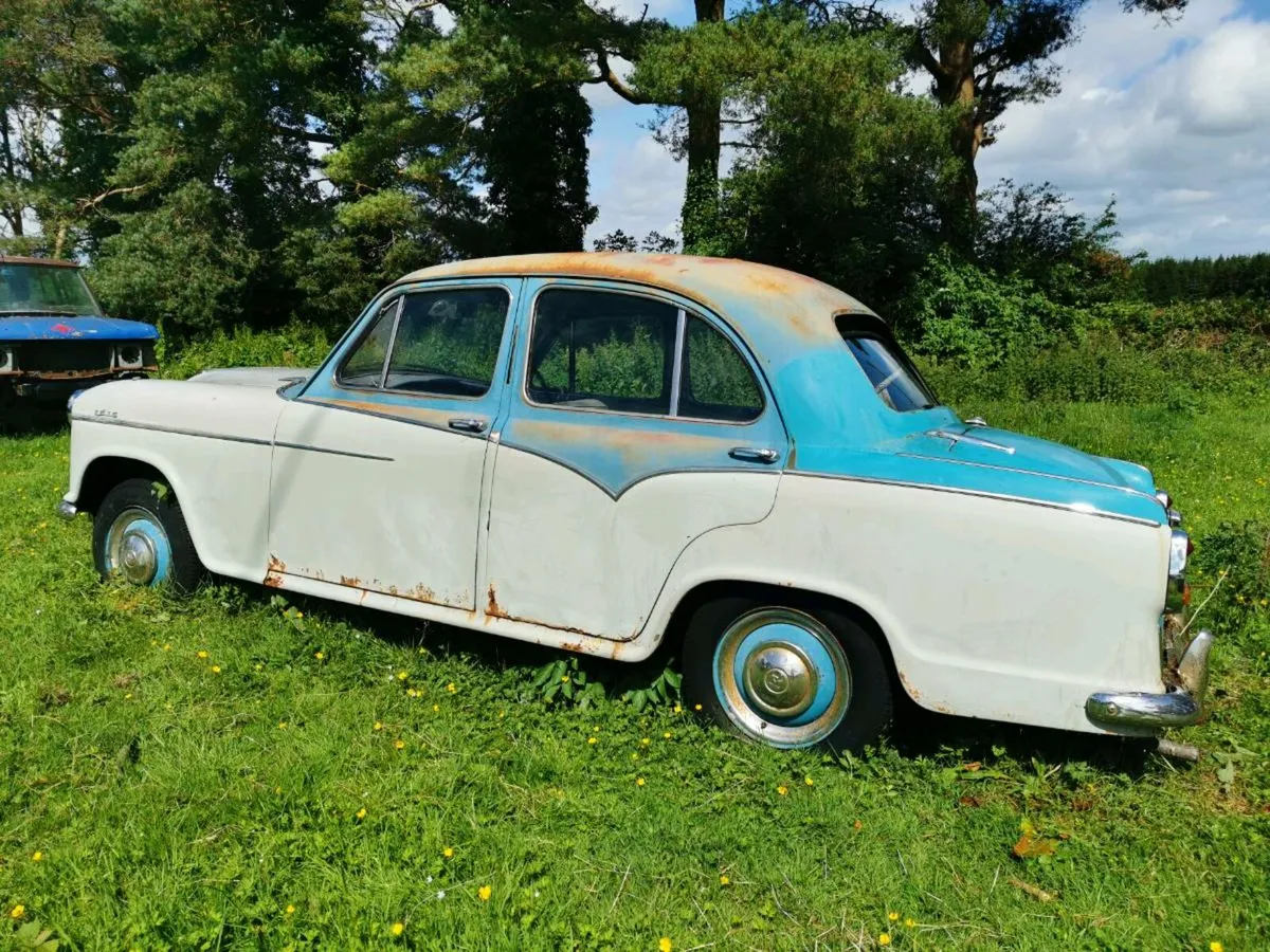 1957 Morris Isis Deluxe - Image 1