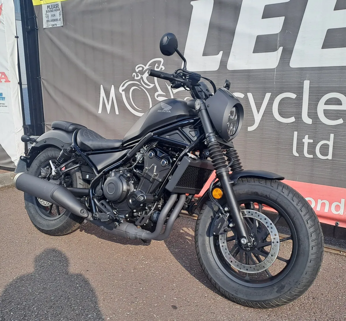 2022 HONDA CMX500 REBEL *LOW MILEAGE* - Image 2