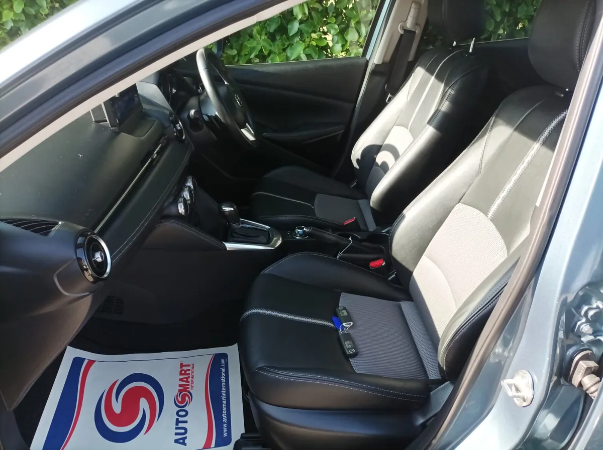 Luxury Mazda Demio 1.5 Diesel Automatic, 2016 - Image 2