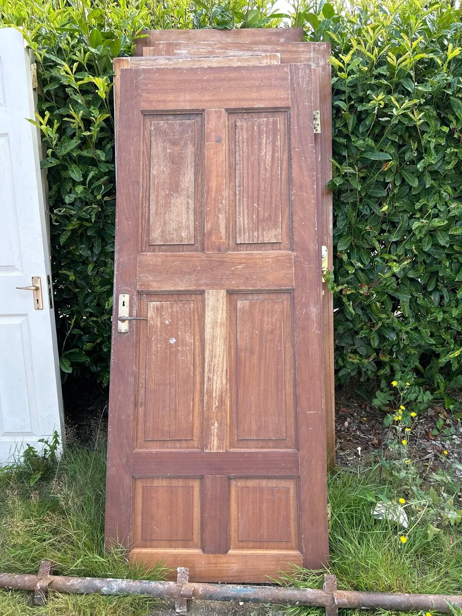 Internal doors - Image 1