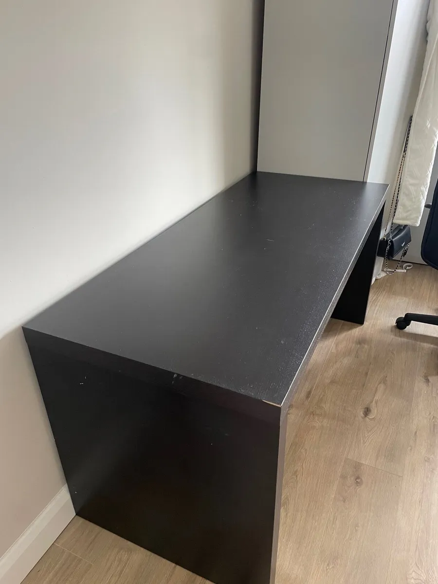 Desk - Image 3