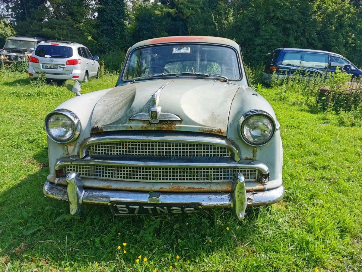 1957 Morris Isis Deluxe - Image 2