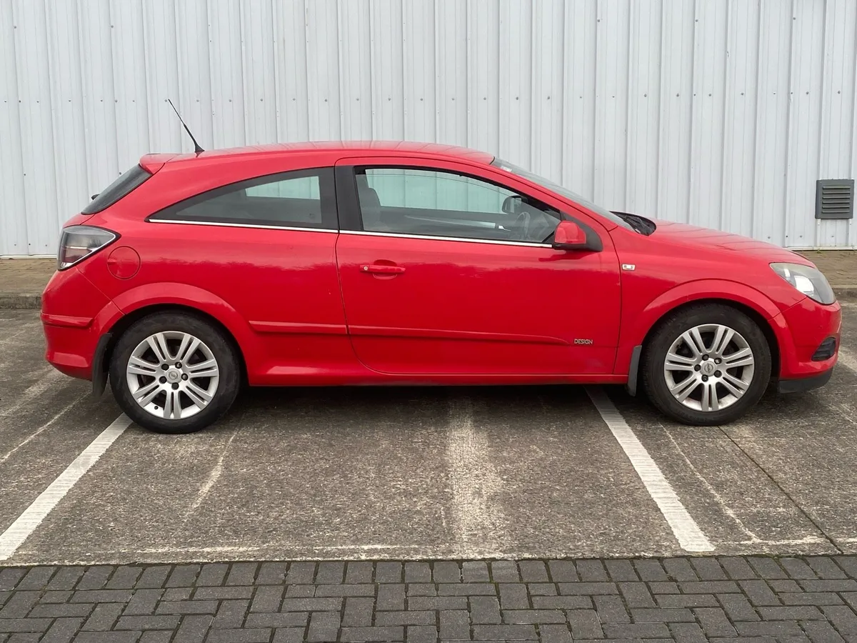 2009 Opel Astra 1.4, NCT 7/26, good Driver - Image 1