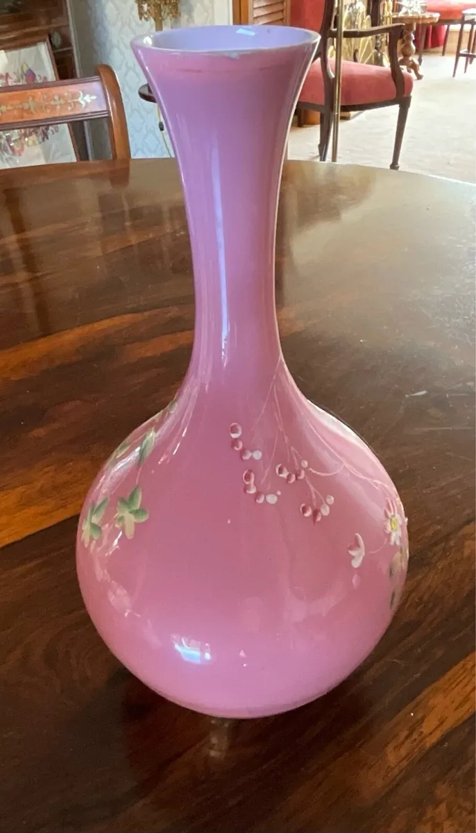 Antique Victorian Milk Glass Pink Vase.Hand Painte - Image 4