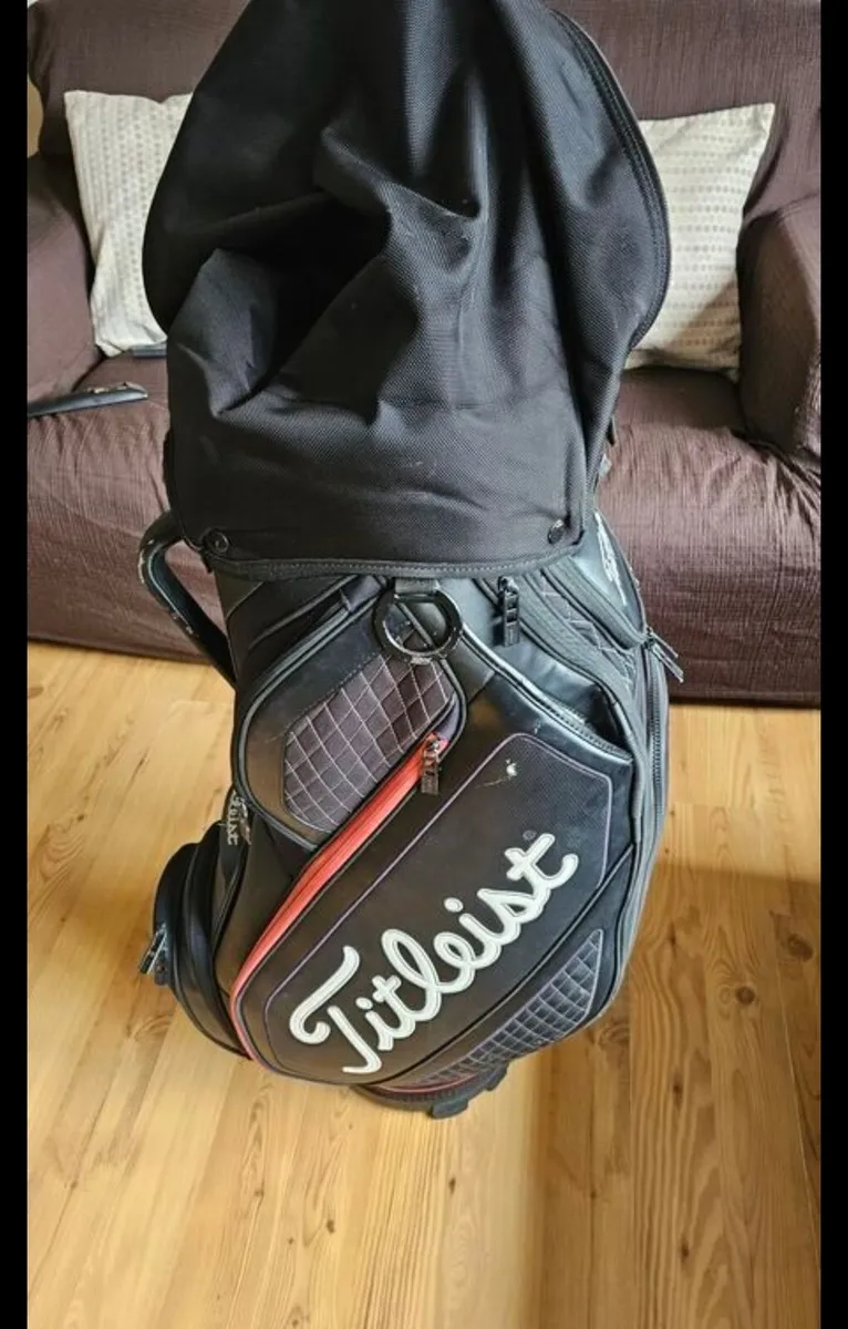Titleist midsize tour bag - Image 1