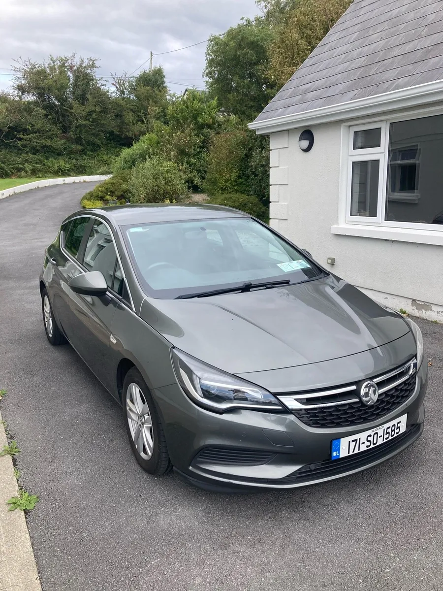 Vauxhall Astra 2017 - Image 1
