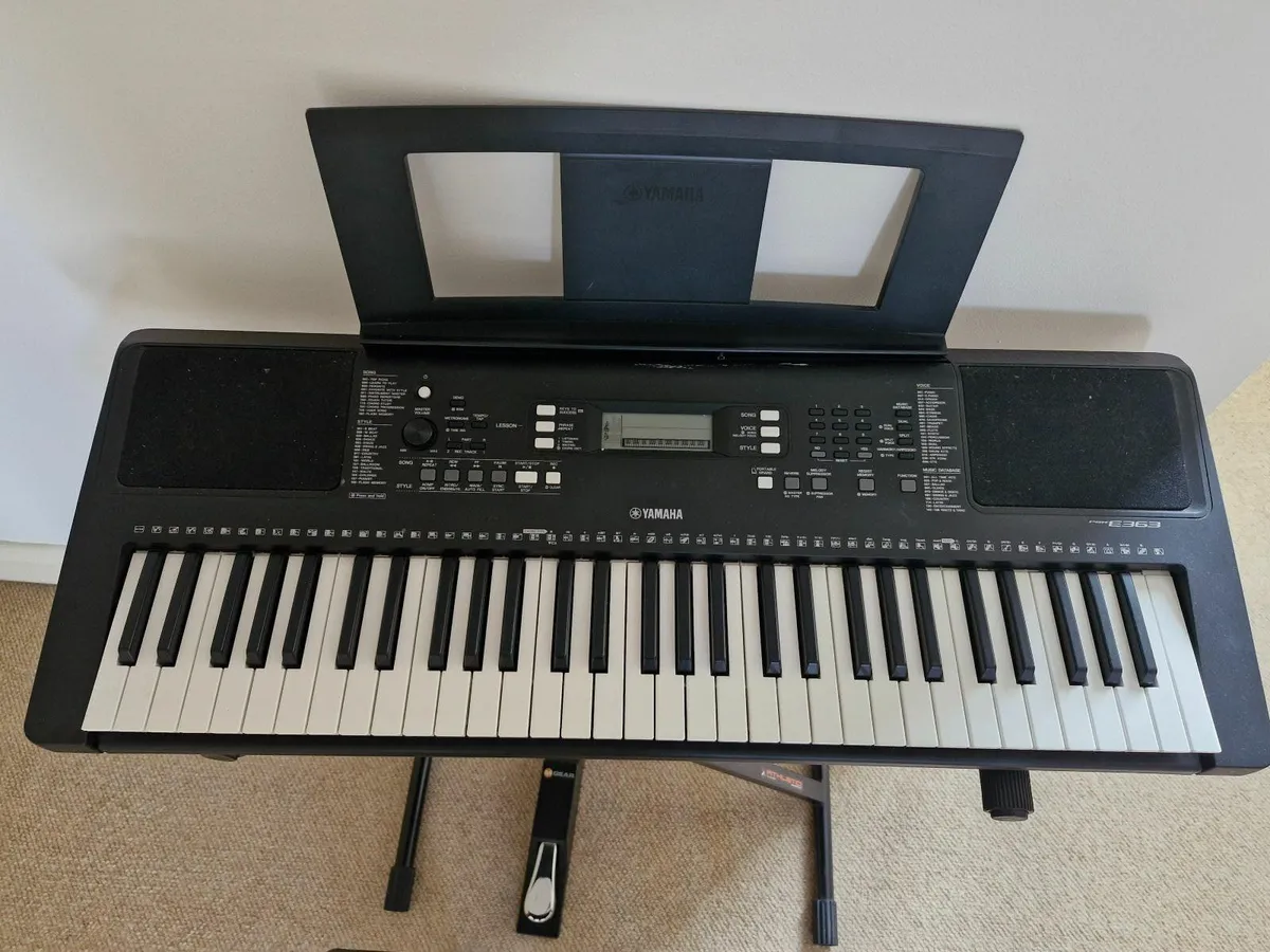 Yamaha Keyboard - Image 1