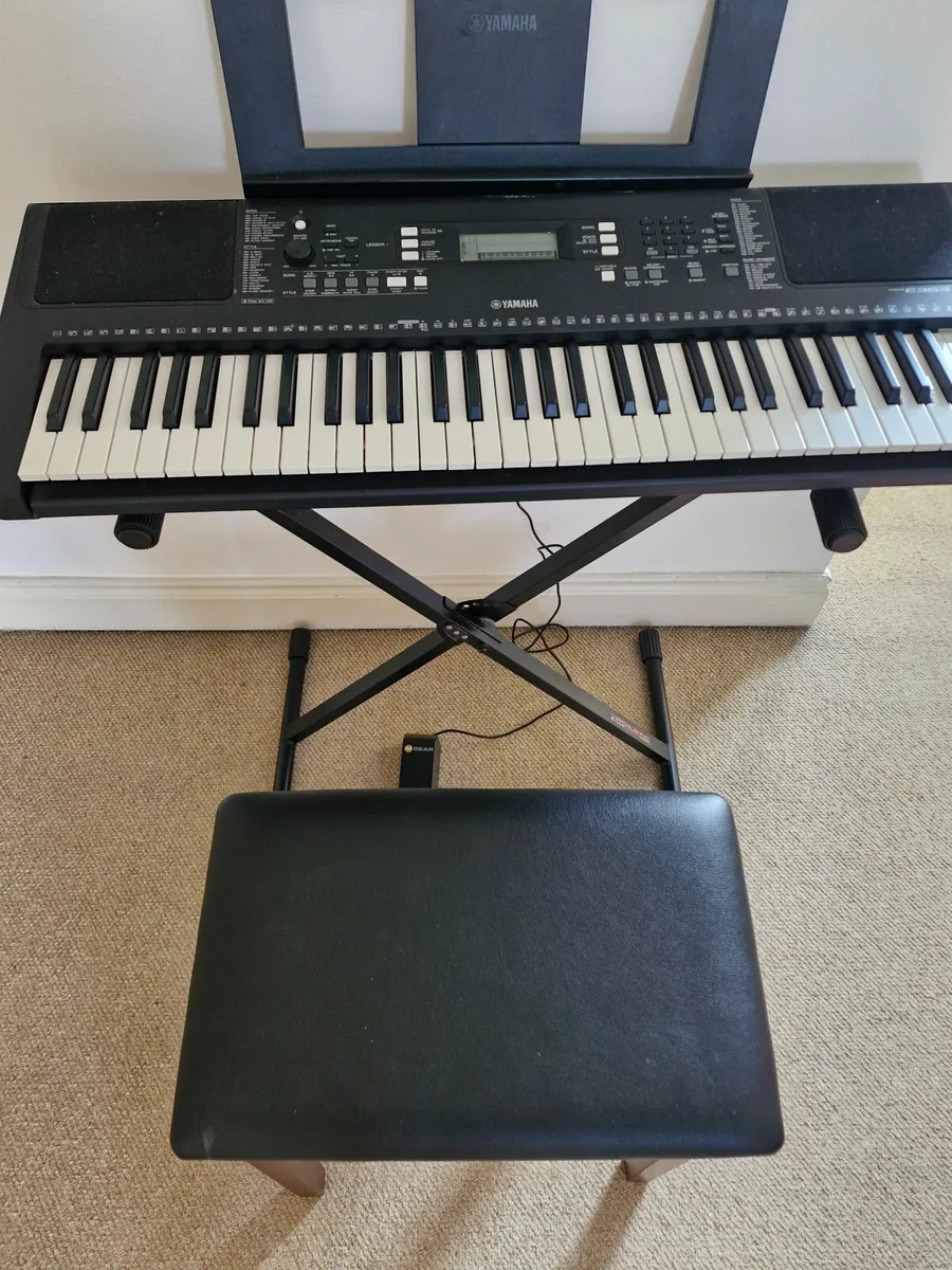 Yamaha Keyboard - Image 2