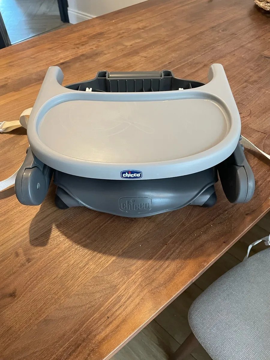 Chicco portable high chair - Image 3