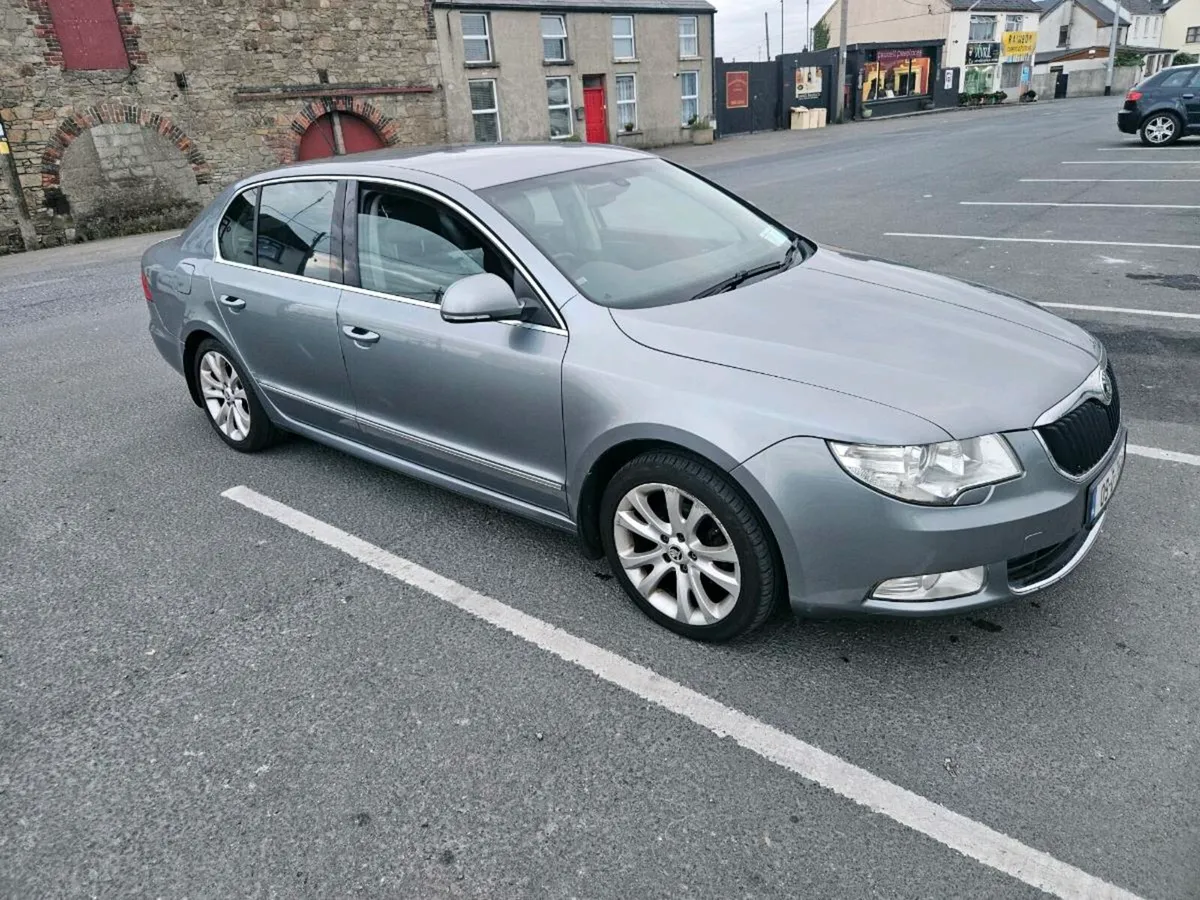 Skoda Superb - Image 1