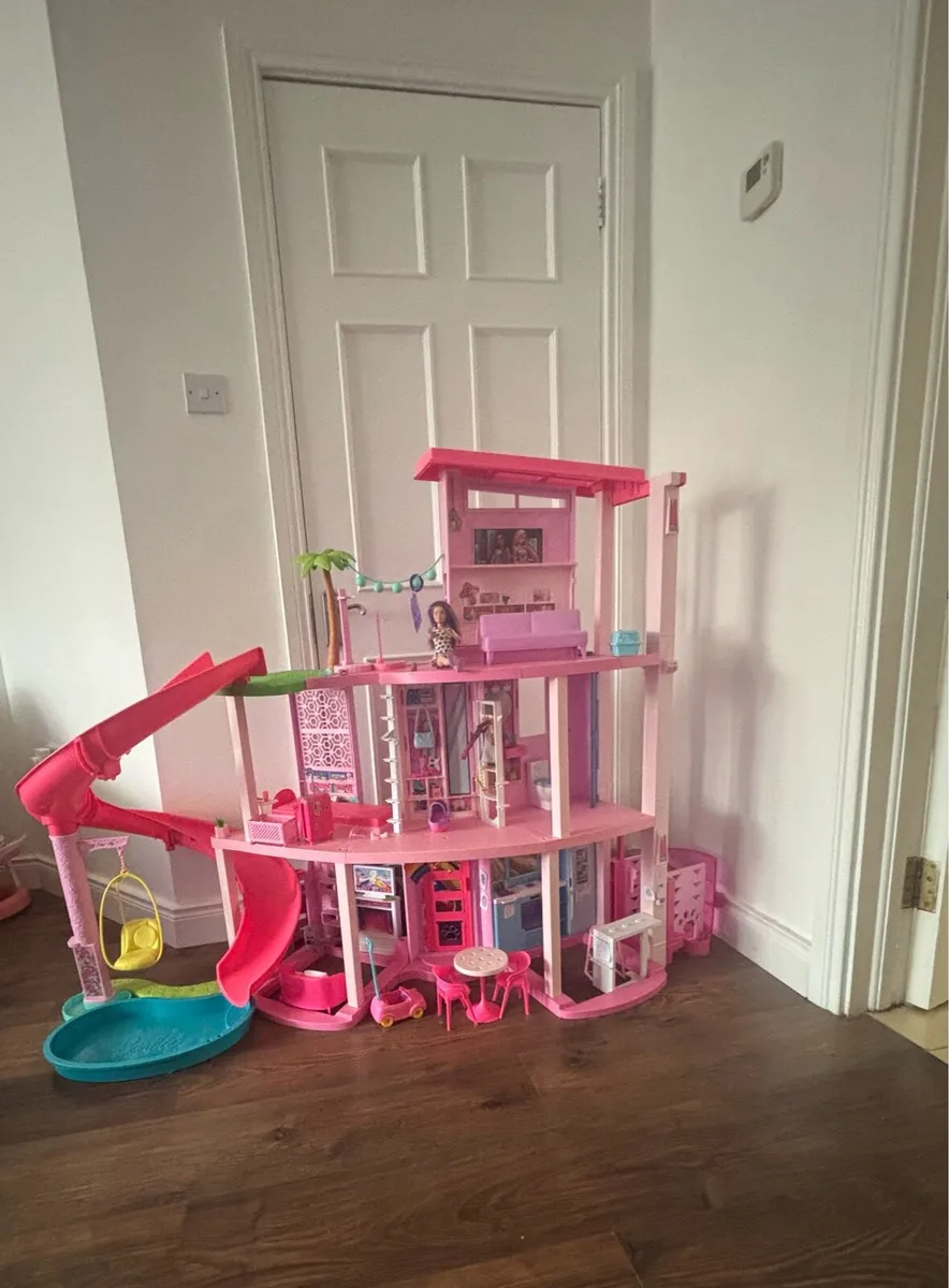 Barbie Dream House Playset - Image 1