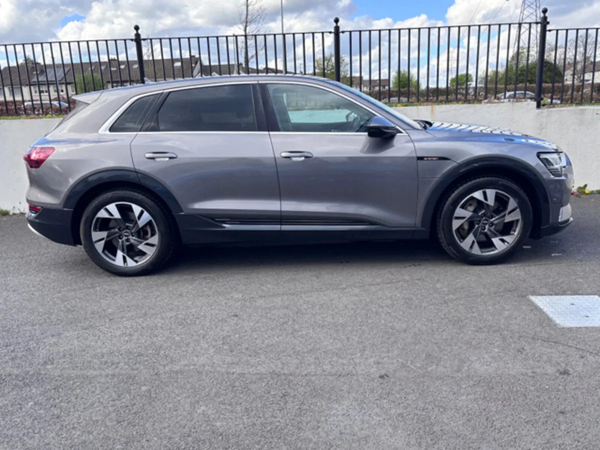 AUDI E-TRON SPORT 50 QUATTRO 71KwH BATTERY - Image 4