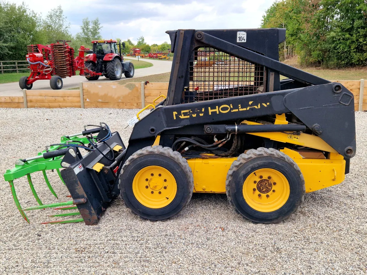 NEW HOLLAND L565 SKIDSTEER : 11018327 - Image 2