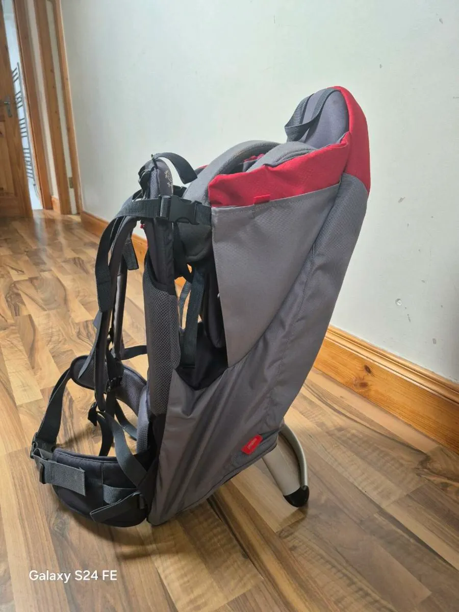 Phil and Ted's Backpack baby carrier - Image 3