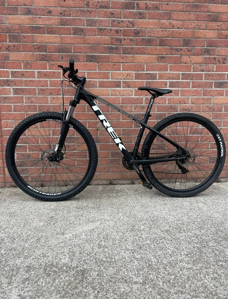 Trek Marlin 5 Mountain Bike - Image 1