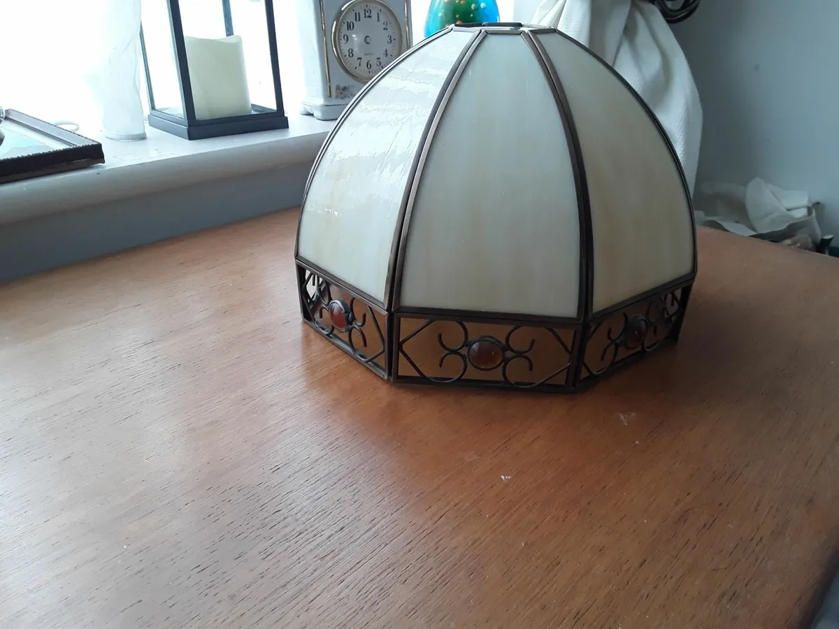 Lovely art deco Tiffany style pendant glass shade - Image 3