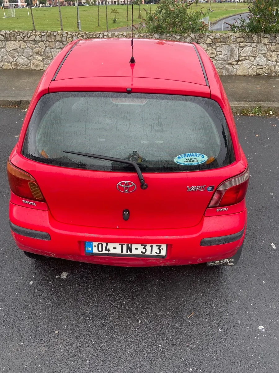 Toyota Yaris 2004 - Image 3