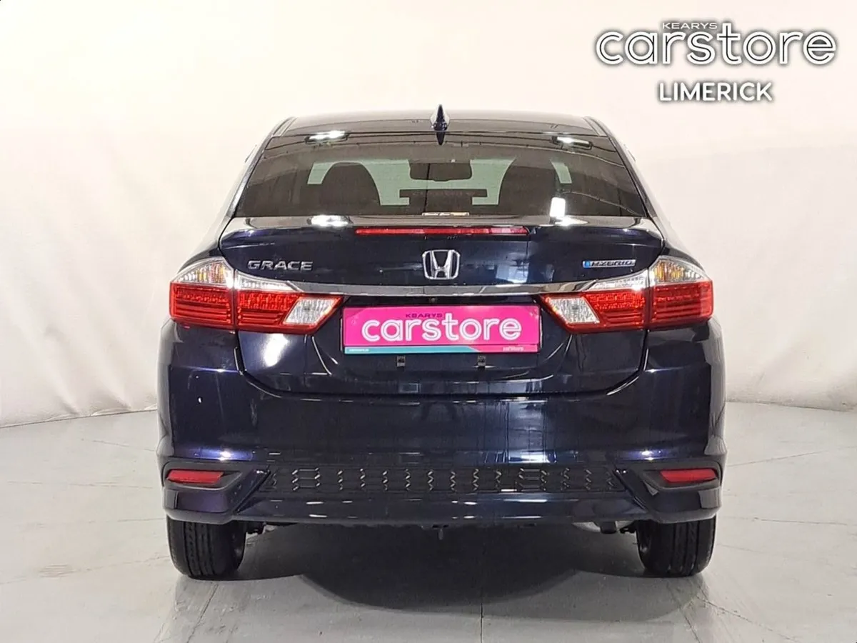 Honda Grace 1.5 PET Hybrid Auto  low Mileage - Image 4