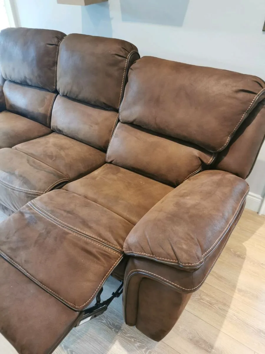 3 seater recliner - Image 2