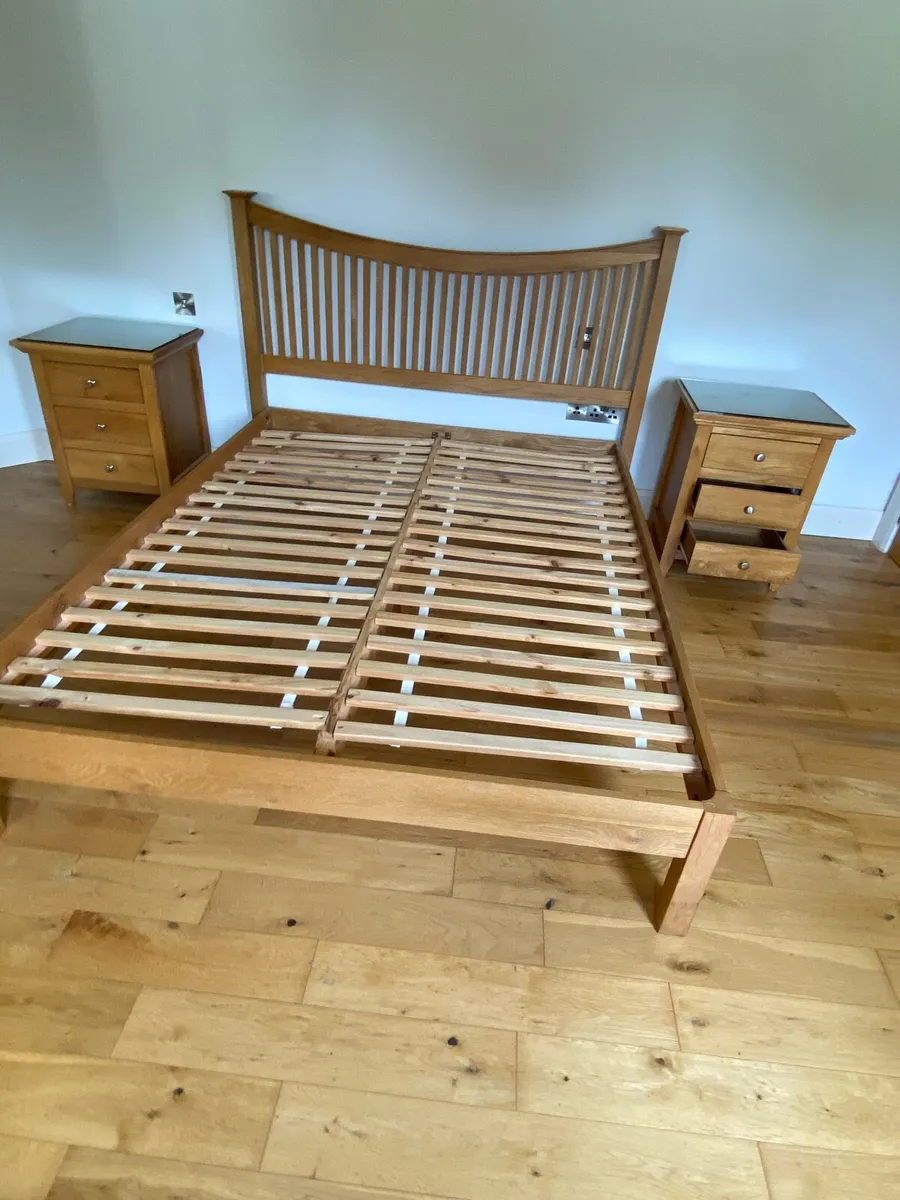 5 ft wooden Bed Frame with Matching Lockers - Image 2