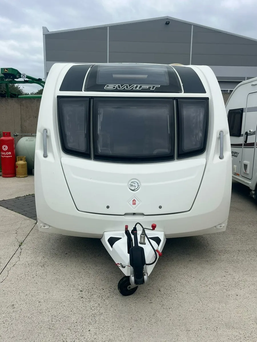 2016 swift sprite alpine 4 fixed bed - Image 3