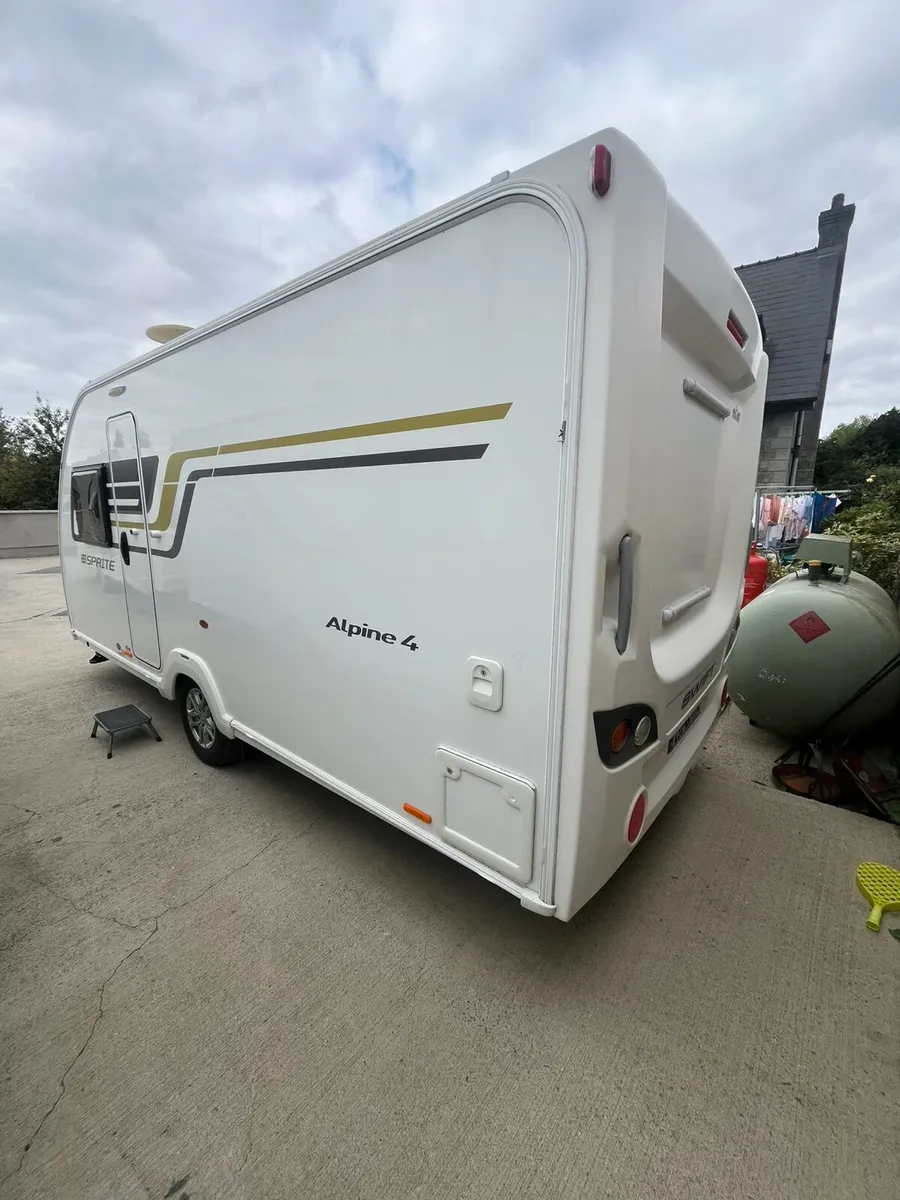 2016 swift sprite alpine 4 fixed bed - Image 4