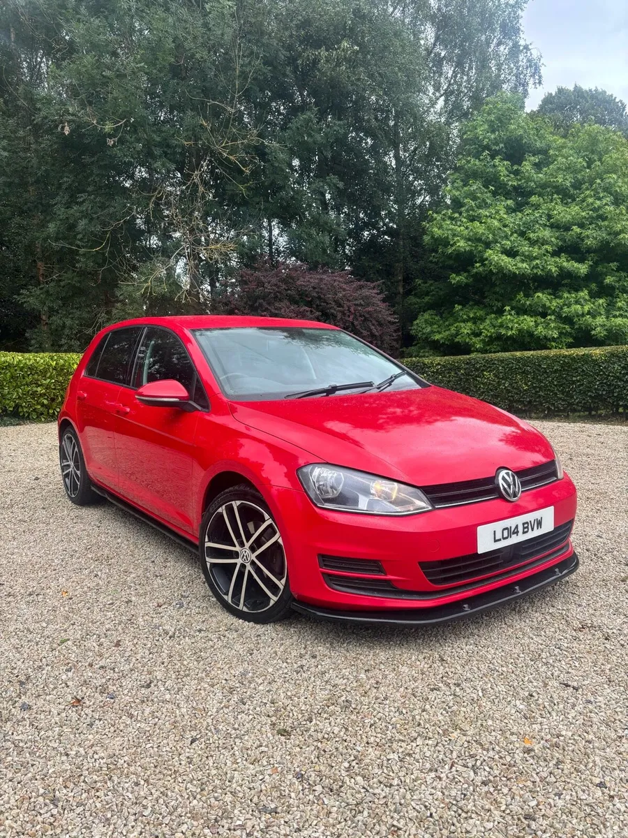 2014 Volkswagen Golf - Image 1